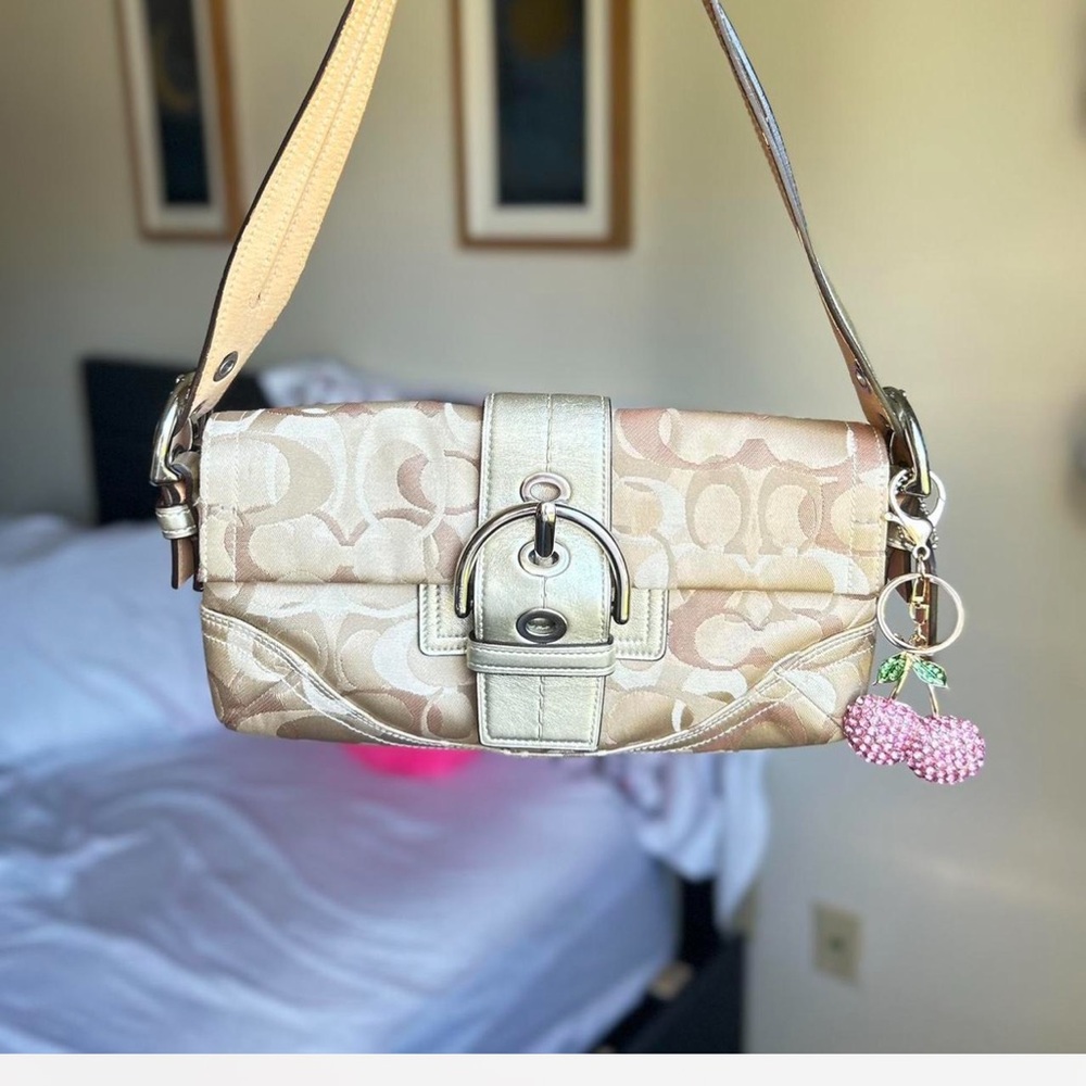 Coach Y2K Vintage Soho Shoulder Buckle Flap Baguette Bag